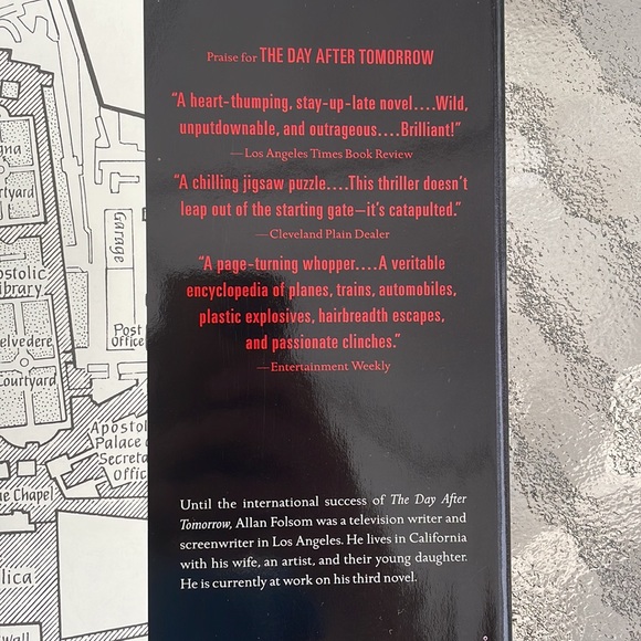 Day of Confession - Allan Folsom. hardcover. VG Condition. Thriller - Picture 5 of 12